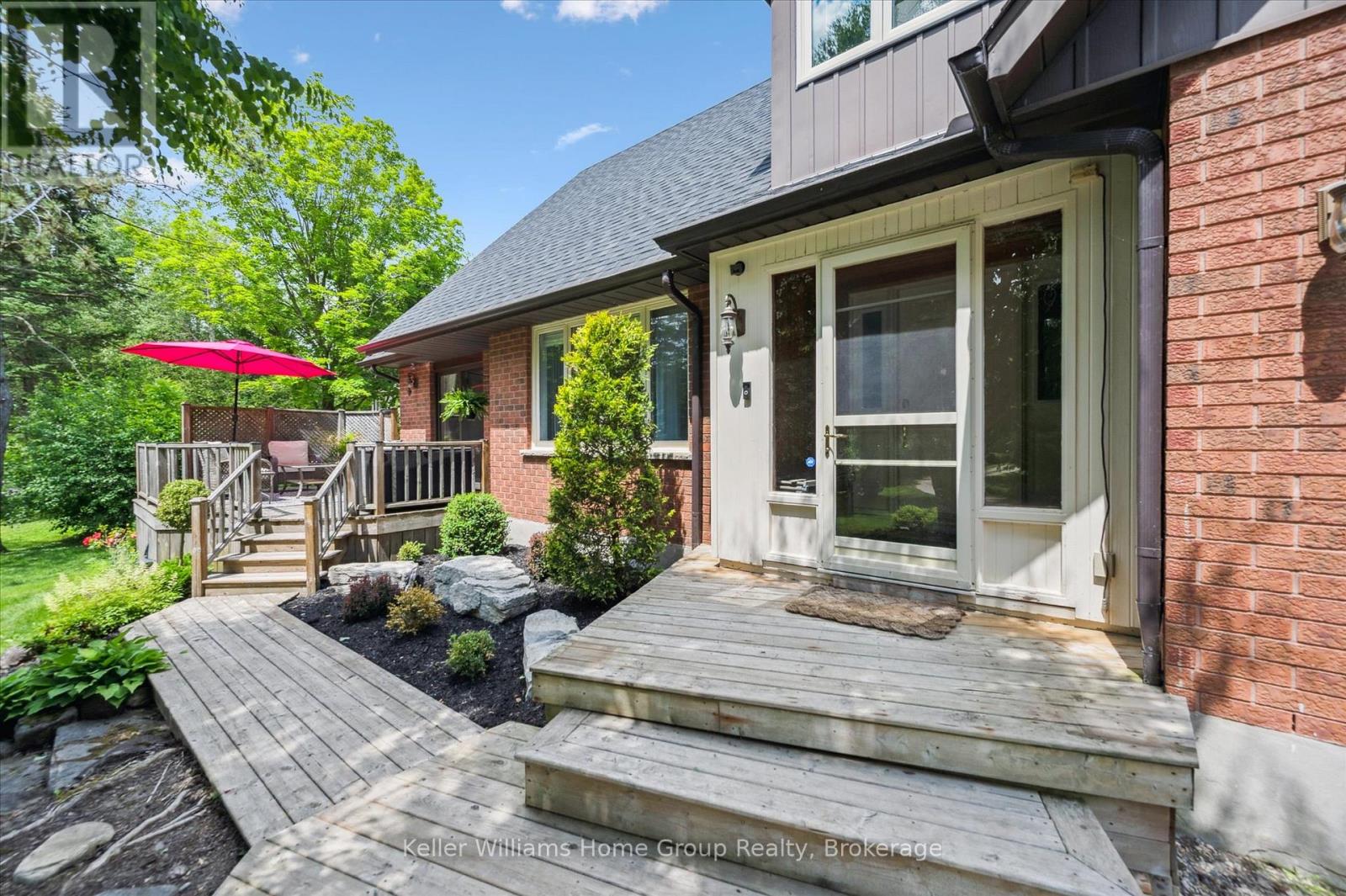 6535 Beatty Line, Centre Wellington, Ontario  N1M 2W3 - Photo 3 - X12239496
