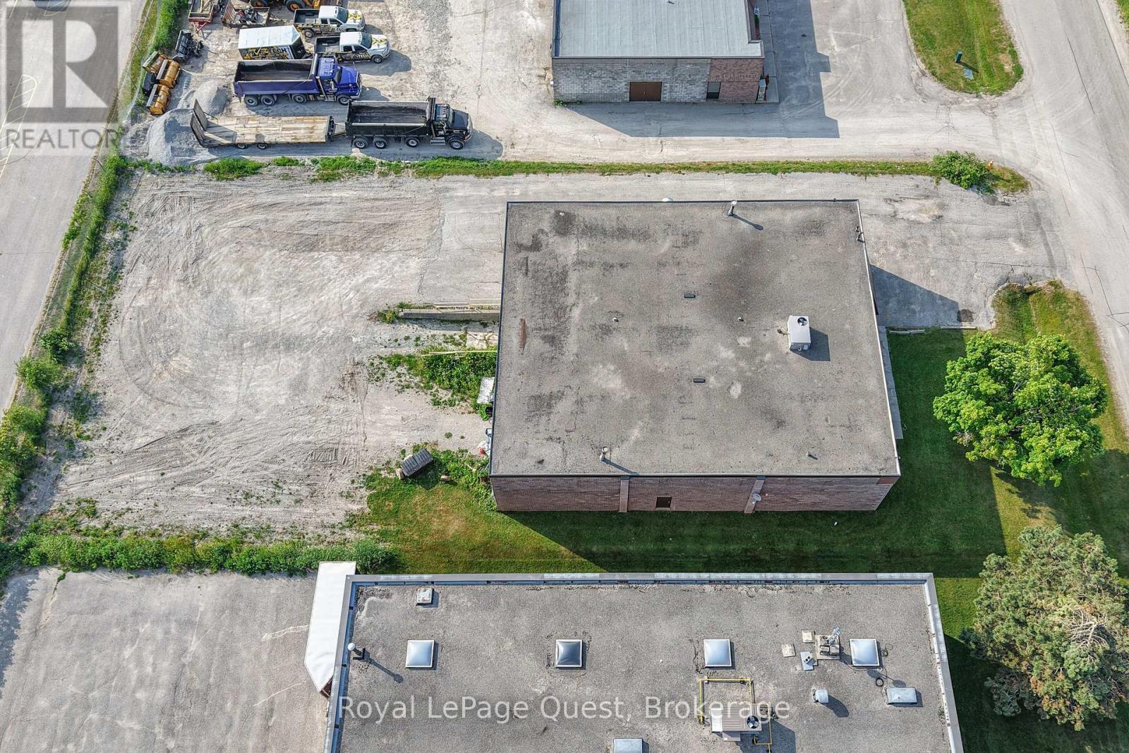 5 Ontario Street, Orillia, Ontario  L3V 0T7 - Photo 5 - S12239542