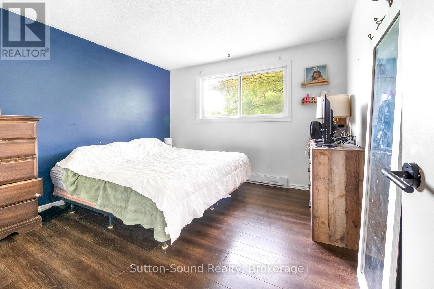 780 Eastwood Drive, Saugeen Shores, Ontario  N0H 2C4 - Photo 11 - X12239550