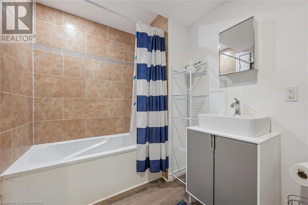 224 Pineland Court, Waterloo, Ontario  N2T 2S3 - Photo 27 - 40734174