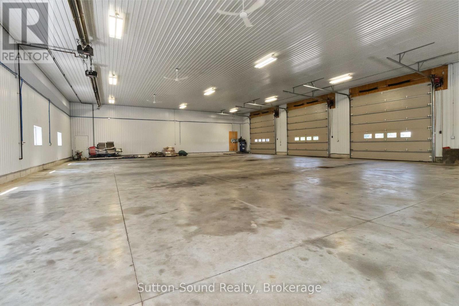 407 Mcbay Road, Brant, Ontario  N3T 5L4 - Photo 10 - X12239748
