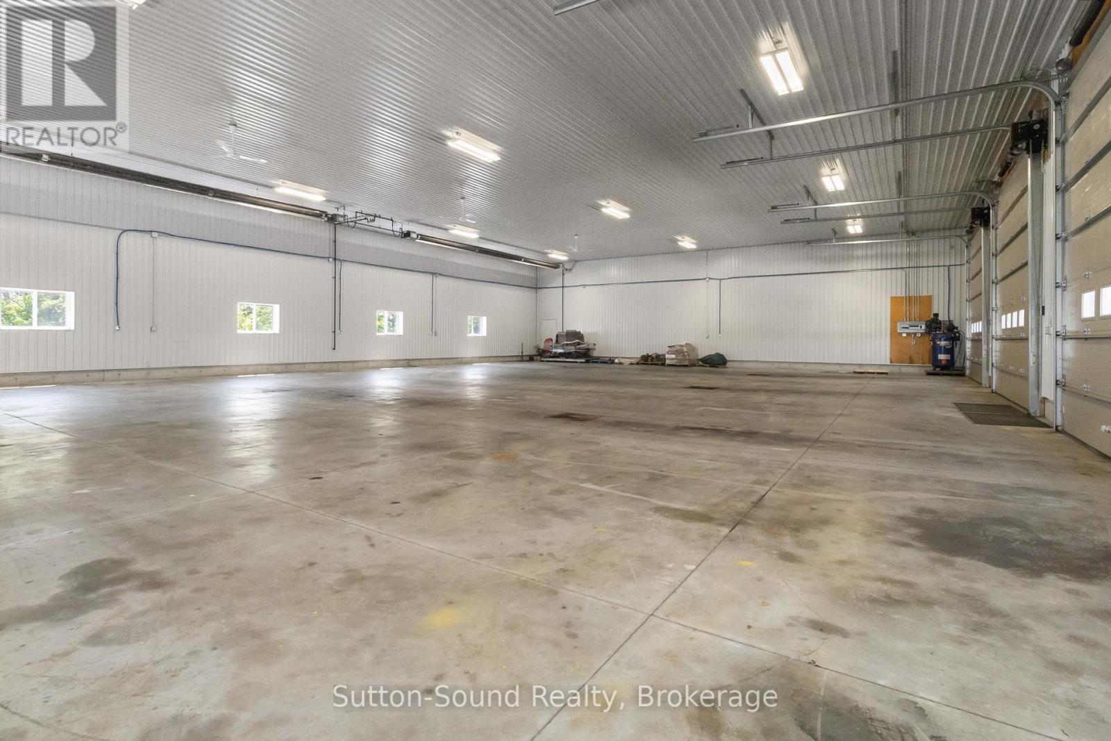 407 Mcbay Road, Brant, Ontario  N3T 5L4 - Photo 9 - X12239748