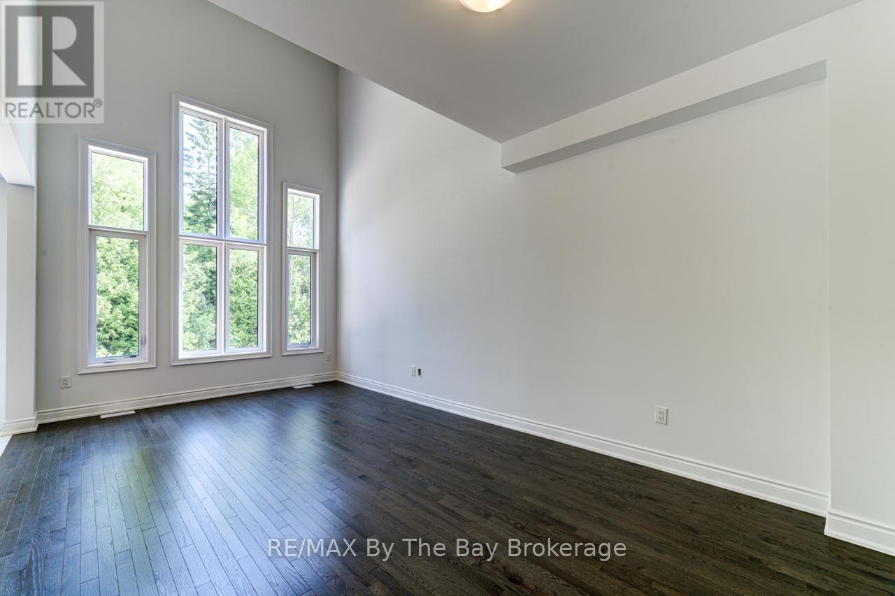 5 Misty Ridge Road, Wasaga Beach, Ontario  L9Z 0R8 - Photo 11 - S12239803