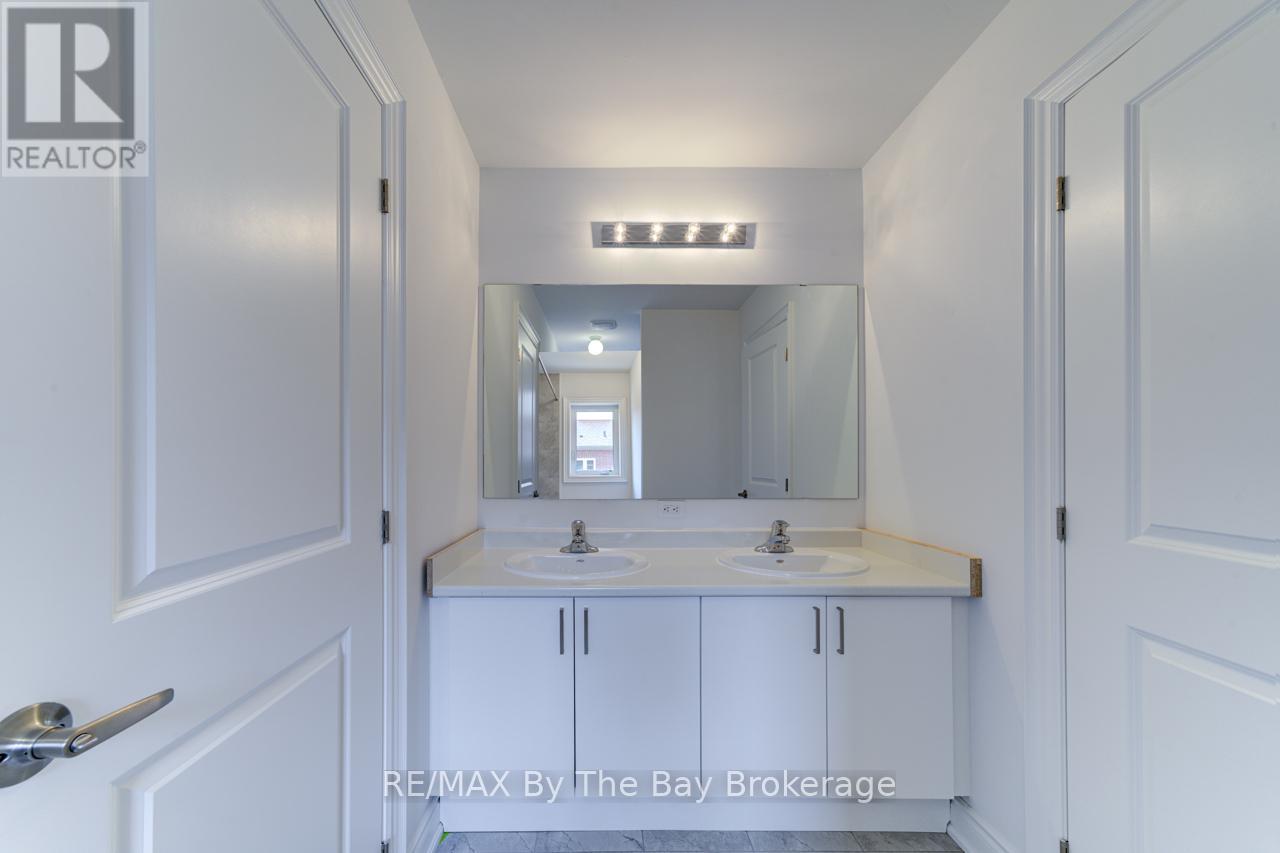 3 Misty Ridge Road, Wasaga Beach, Ontario  L9Z 0R8 - Photo 38 - S12239913