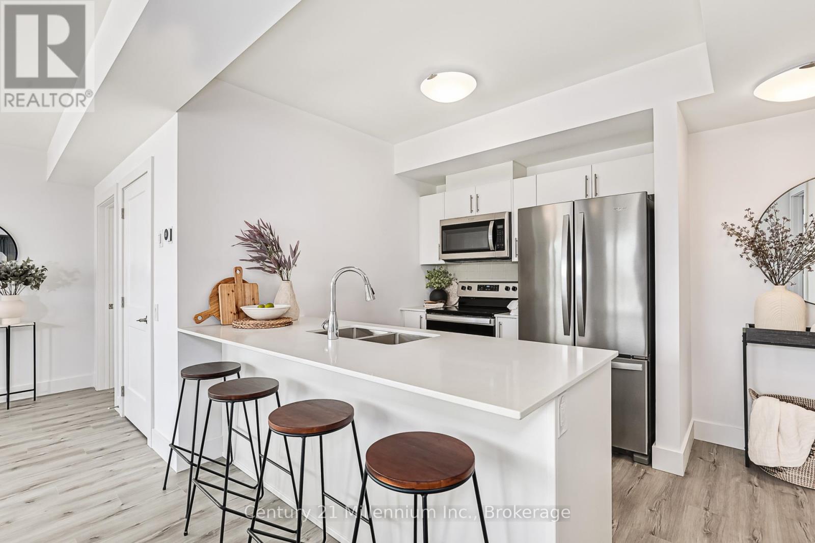 324 - 4 Kimberly Lane, Collingwood, Ontario  L9Y 5T6 - Photo 6 - S12239917
