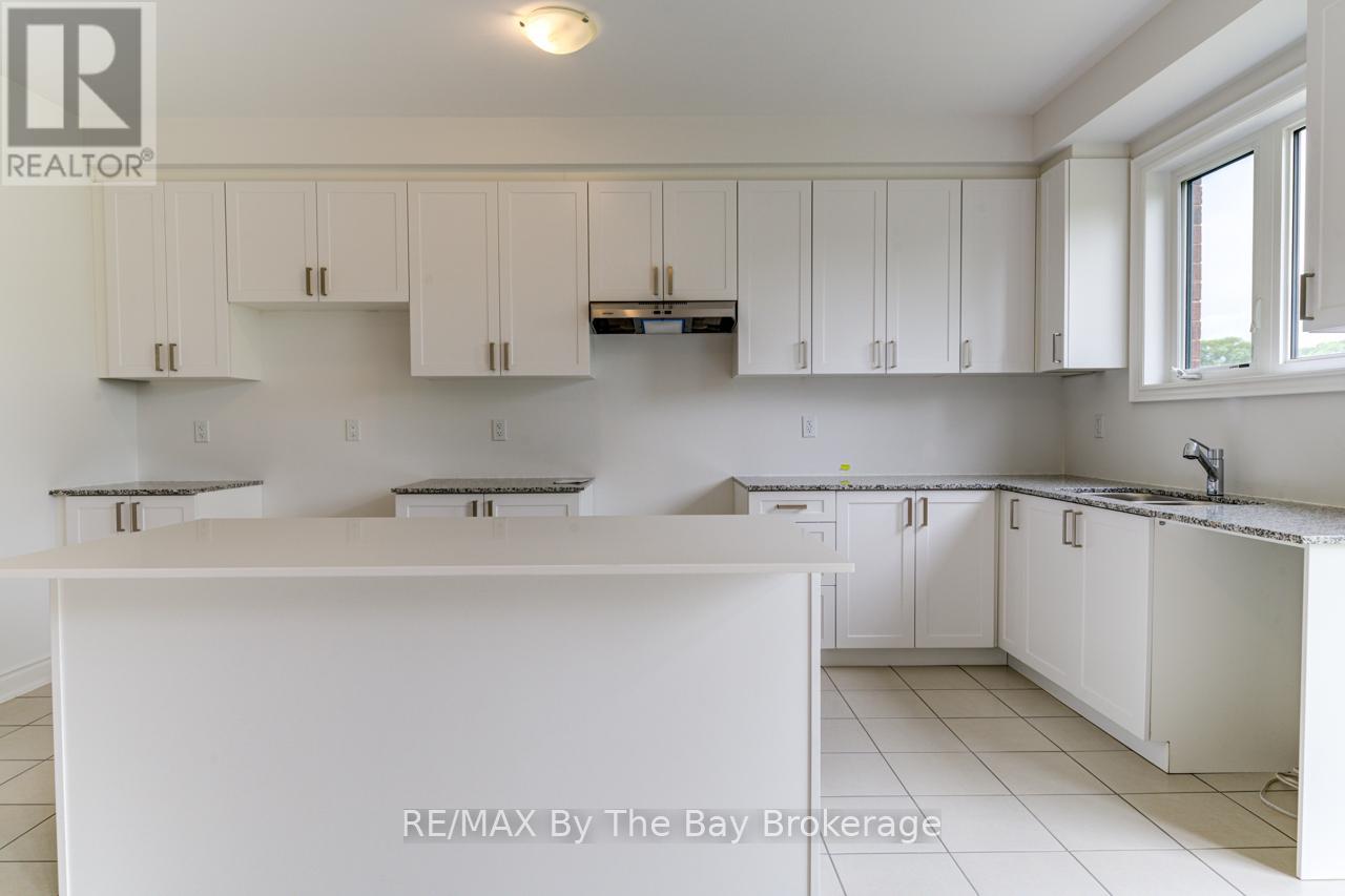 12 Misty Ridge Road, Wasaga Beach, Ontario  L9Z 0R8 - Photo 21 - S12240315