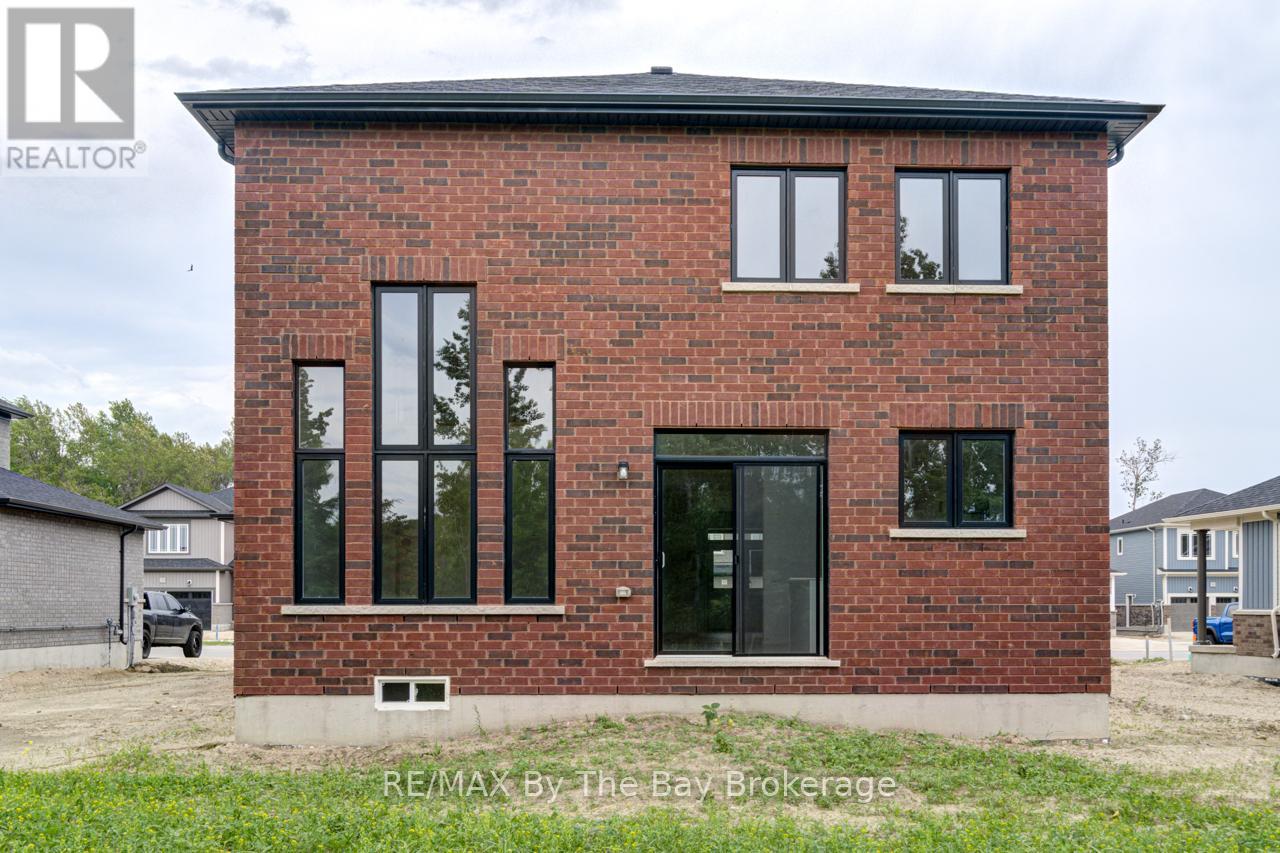 12 Misty Ridge Road, Wasaga Beach, Ontario  L9Z 0R8 - Photo 45 - S12240315