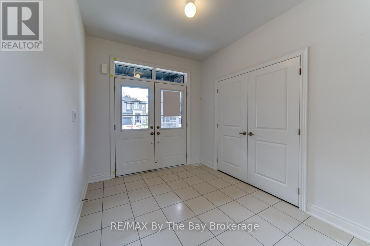 12 Misty Ridge Road, Wasaga Beach, Ontario  L9Z 0R8 - Photo 6 - S12240315
