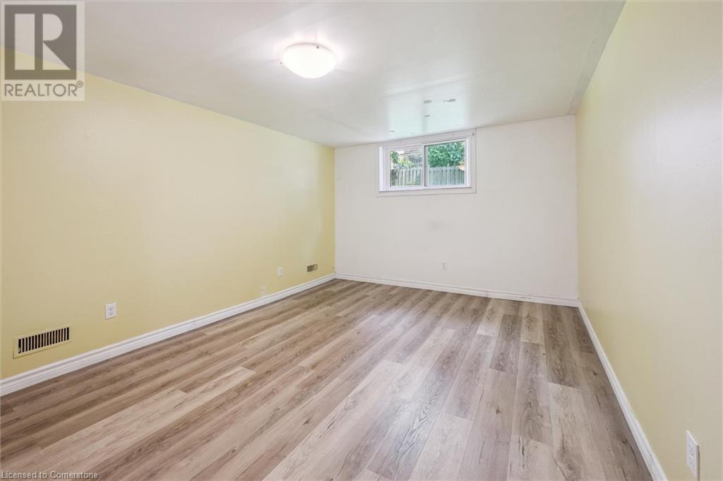 407 Ironwood Road, Guelph, Ontario  N1G 3R2 - Photo 19 - 40744386