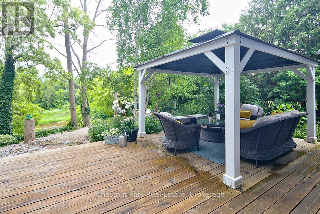 114 Clark Street, Blue Mountains, Ontario  N0H 1J0 - Photo 26 - X12240136