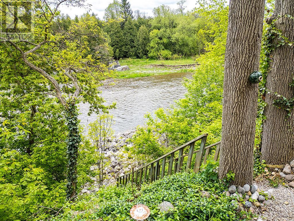 114 Clark Street, Blue Mountains, Ontario  N0H 1J0 - Photo 38 - X12240136