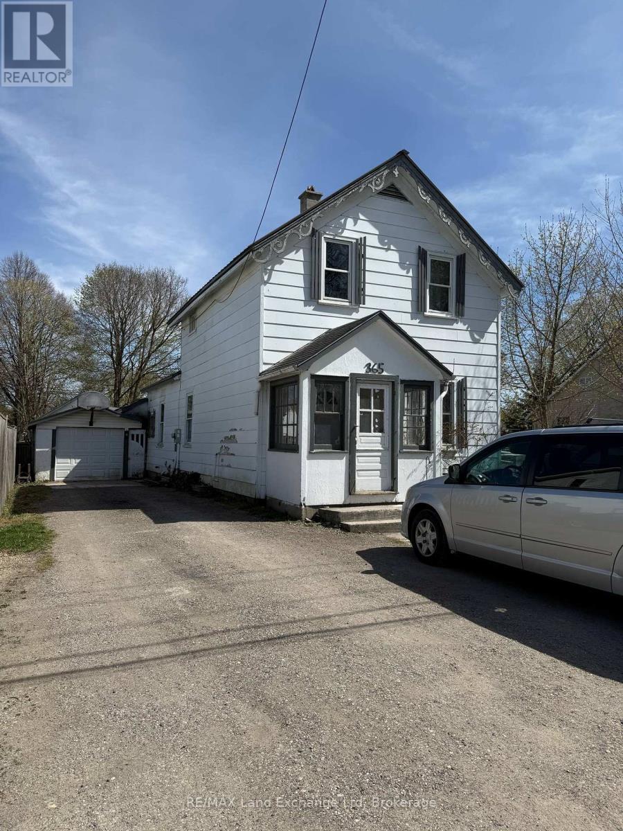 365 Minnie Street, North Huron, Ontario  N0G 2W0 - Photo 3 - X12240198