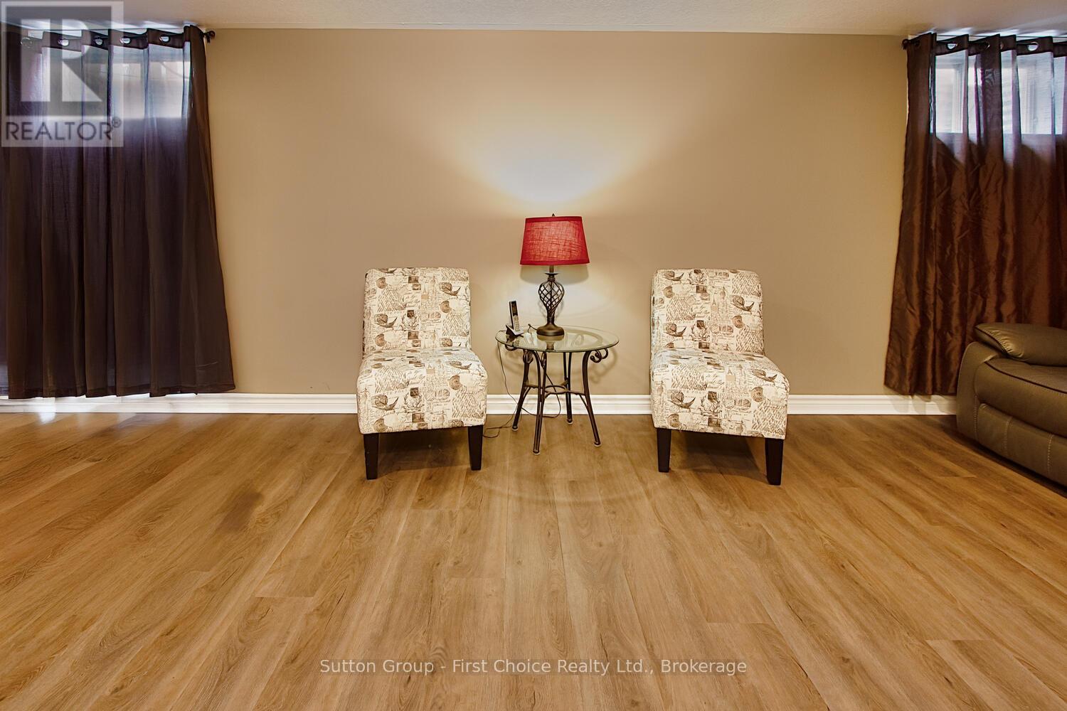 595 Hibernia Street, Stratford, Ontario  N5A 7R6 - Photo 32 - X12240278