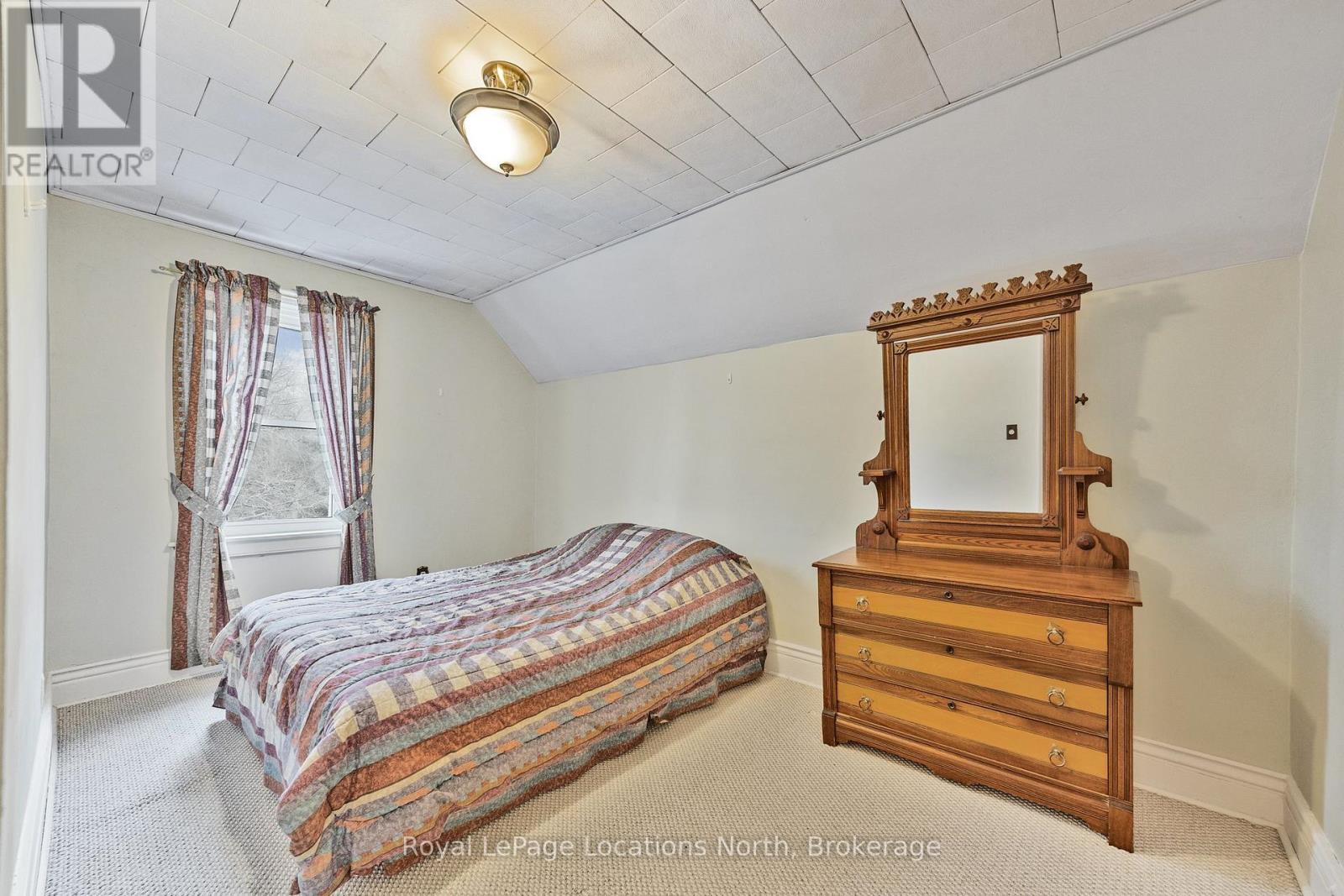 163 Henry Street, Meaford, Ontario  N4L 1E1 - Photo 19 - X12240339