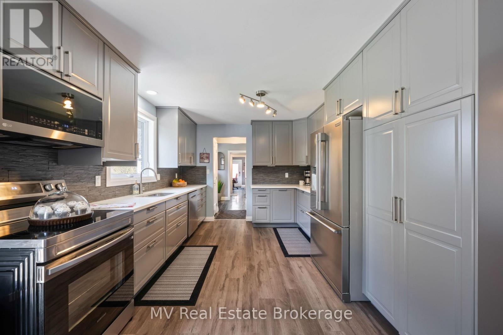 8378 Wellington Road 22, Centre Wellington, Ontario  N0B 2K0 - Photo 13 - X12240438