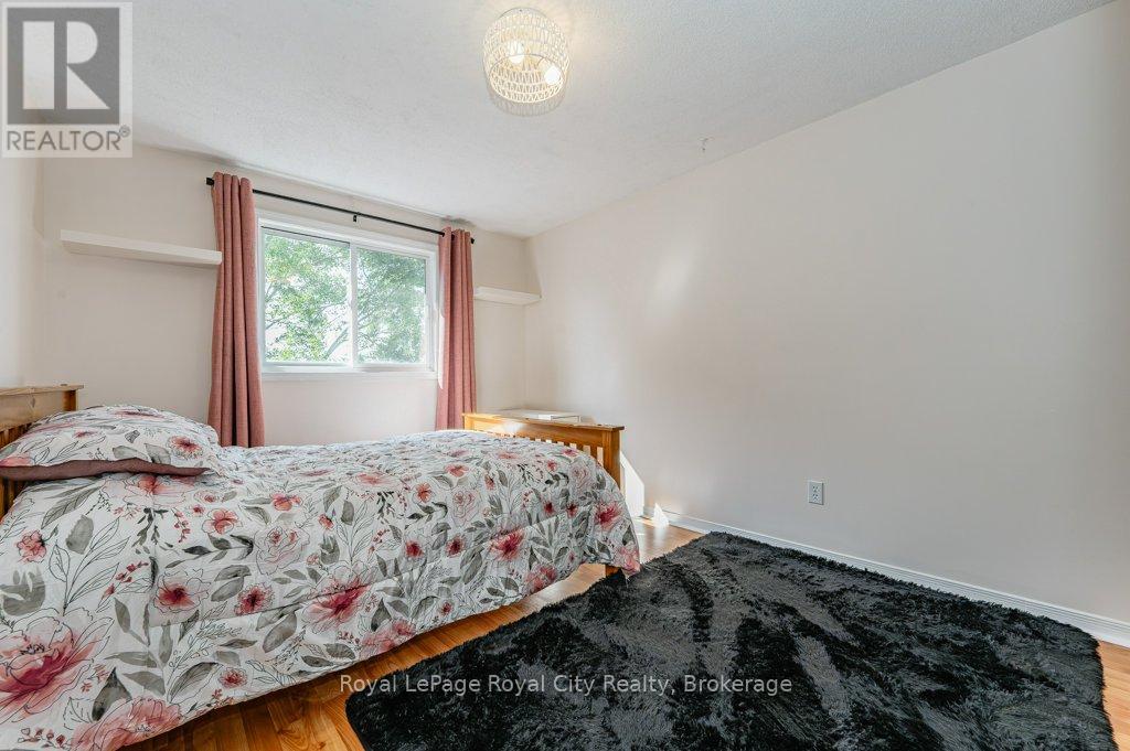 260 Tait Crescent, Centre Wellington, Ontario  N1M 3P7 - Photo 20 - X12240461