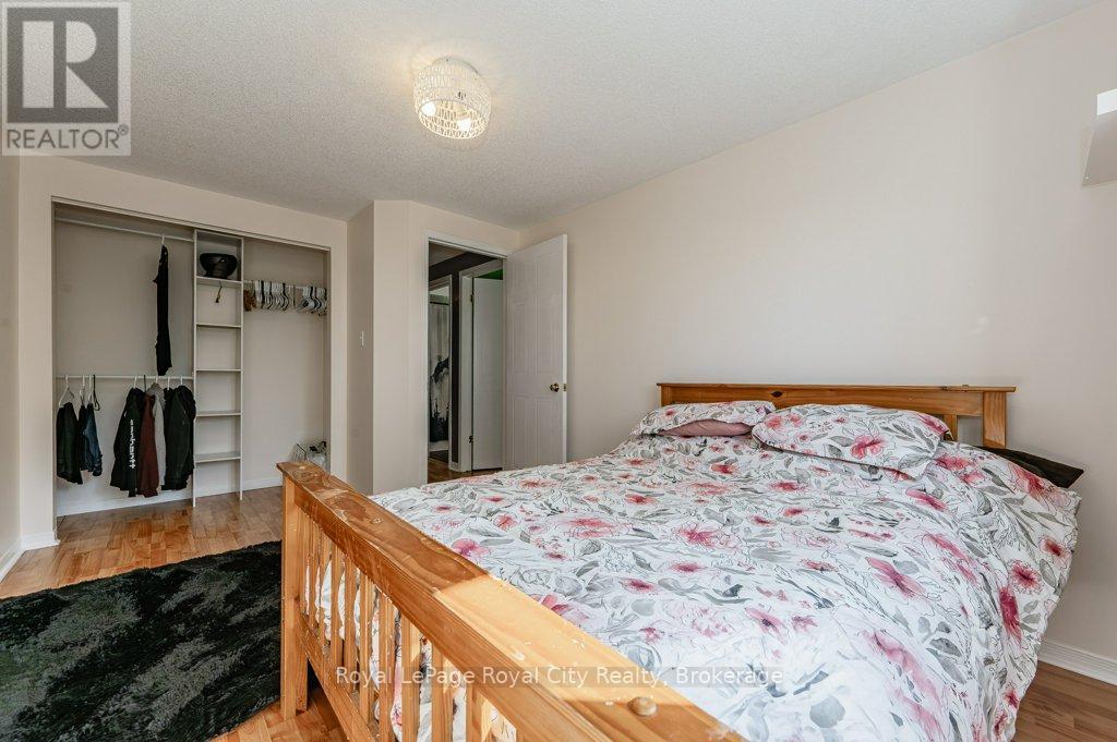 260 Tait Crescent, Centre Wellington, Ontario  N1M 3P7 - Photo 21 - X12240461