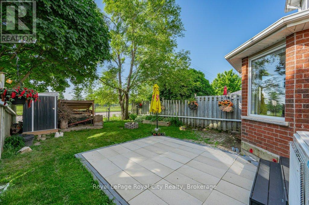 260 Tait Crescent, Centre Wellington, Ontario  N1M 3P7 - Photo 29 - X12240461