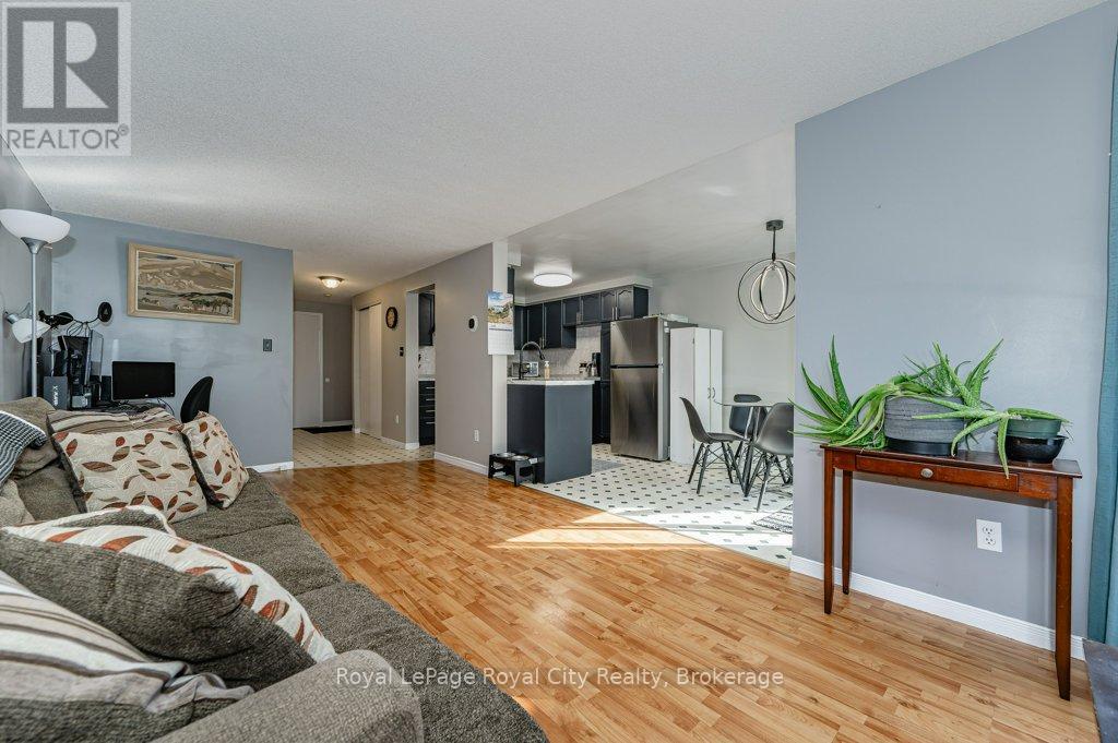 260 Tait Crescent, Centre Wellington, Ontario  N1M 3P7 - Photo 6 - X12240461