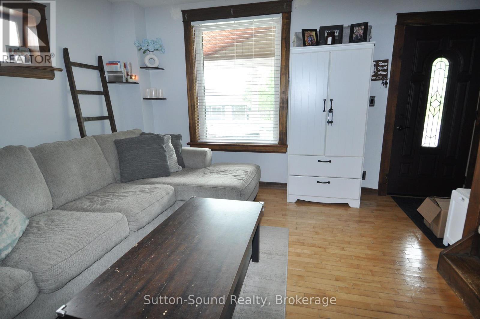534 17th Street W, Owen Sound, Ontario  N4K 4B7 - Photo 13 - X12240570