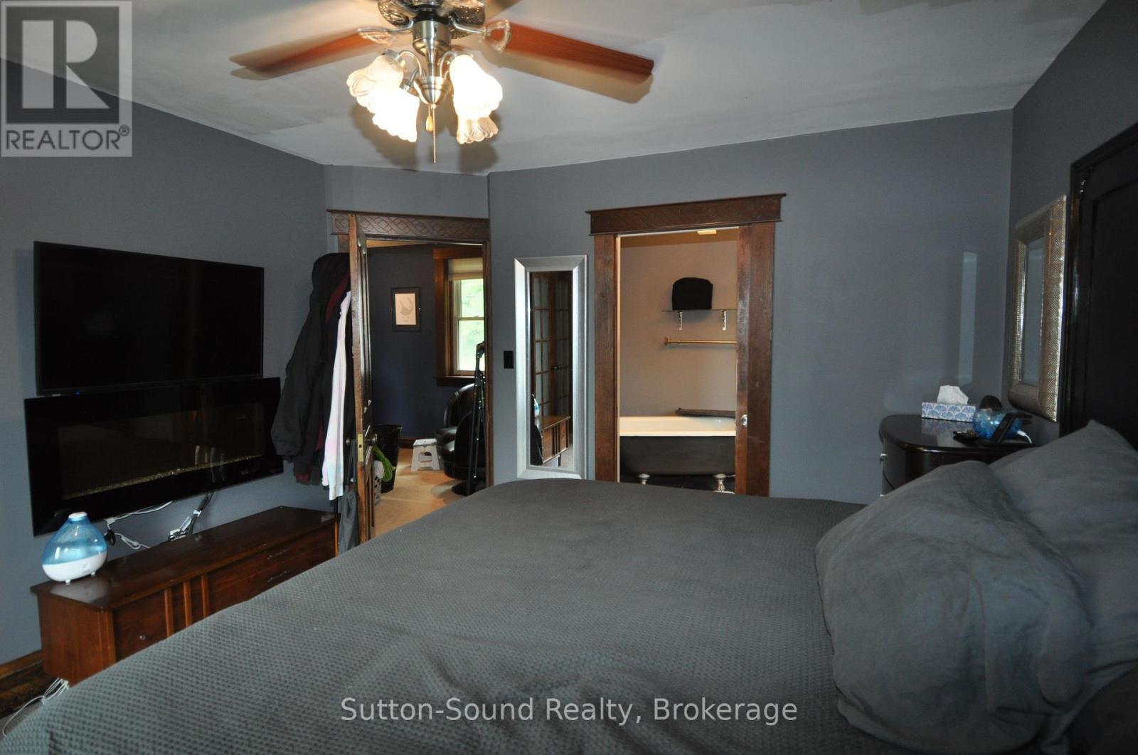 534 17th Street W, Owen Sound, Ontario  N4K 4B7 - Photo 16 - X12240570