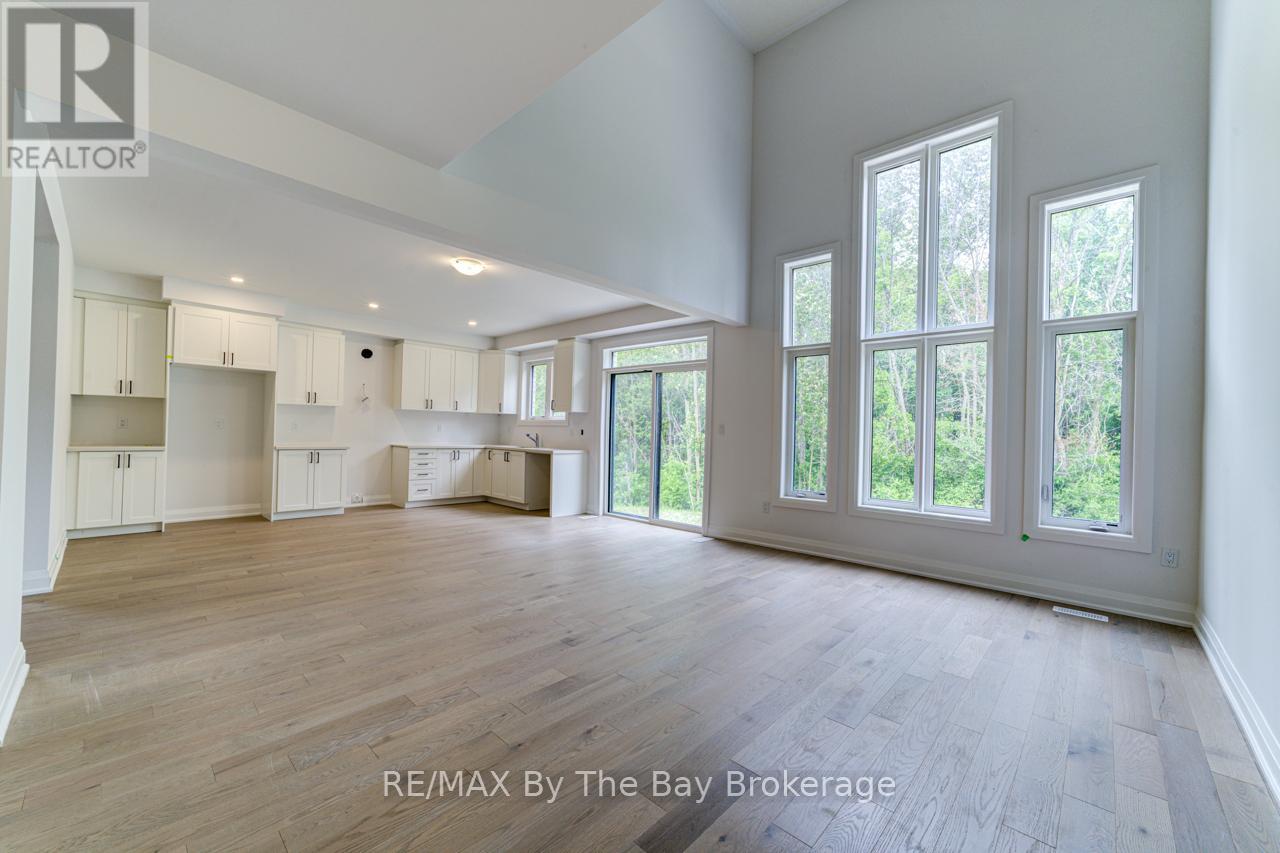 26 Amber Drive, Wasaga Beach, Ontario  L9Z 0R8 - Photo 13 - S12240588