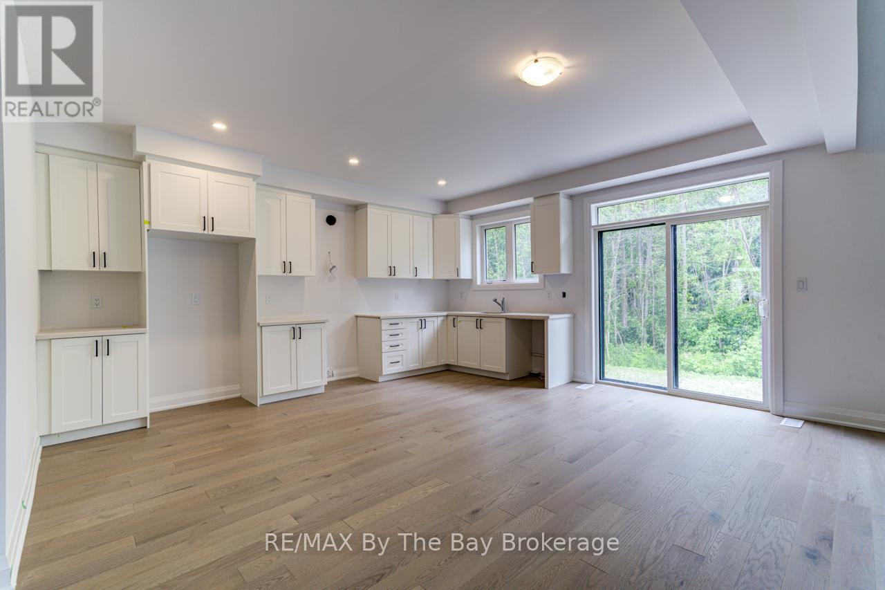 26 Amber Drive, Wasaga Beach, Ontario  L9Z 0R8 - Photo 19 - S12240588