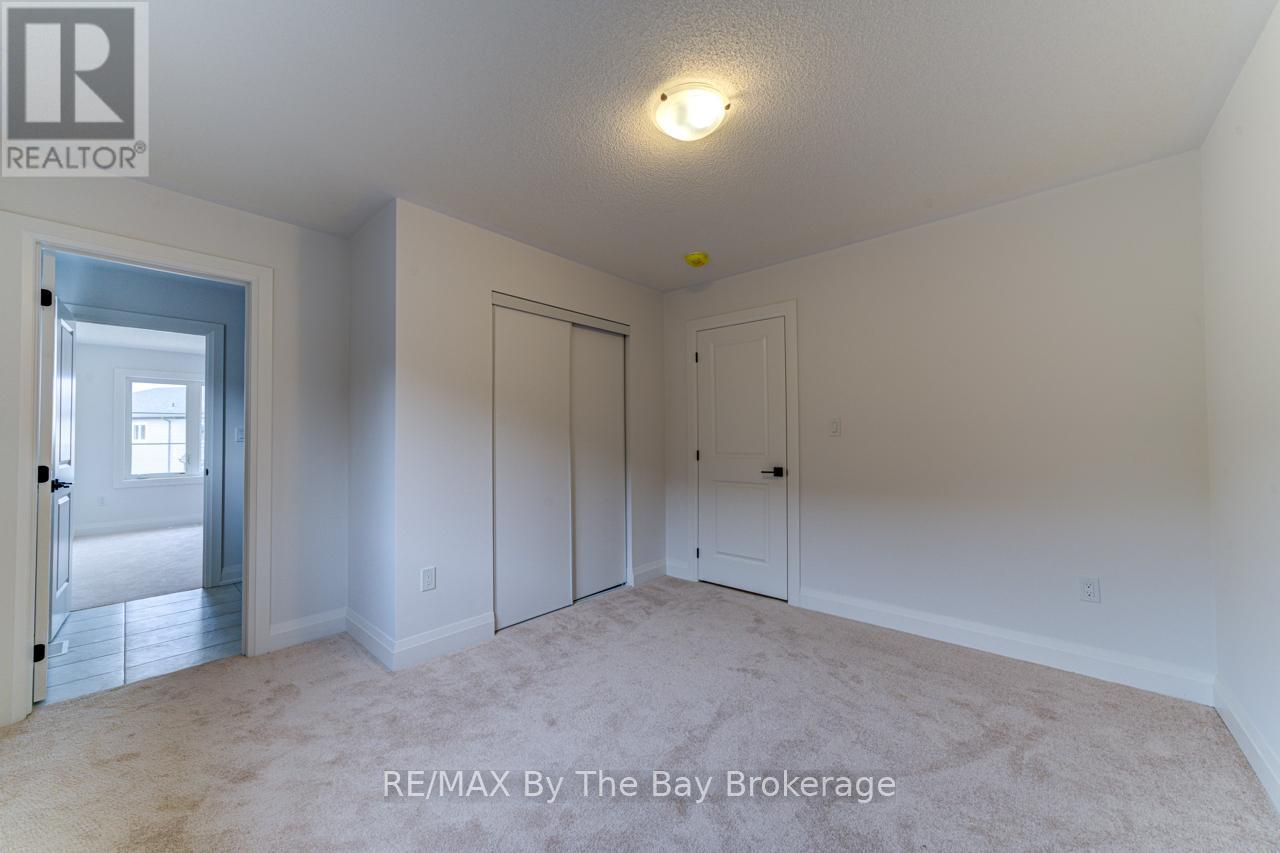 26 Amber Drive, Wasaga Beach, Ontario  L9Z 0R8 - Photo 35 - S12240588