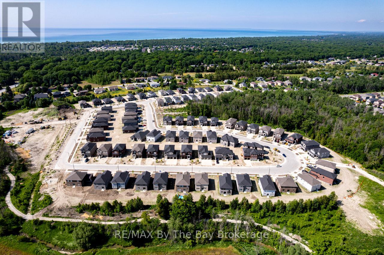 26 Amber Drive, Wasaga Beach, Ontario  L9Z 0R8 - Photo 46 - S12240588