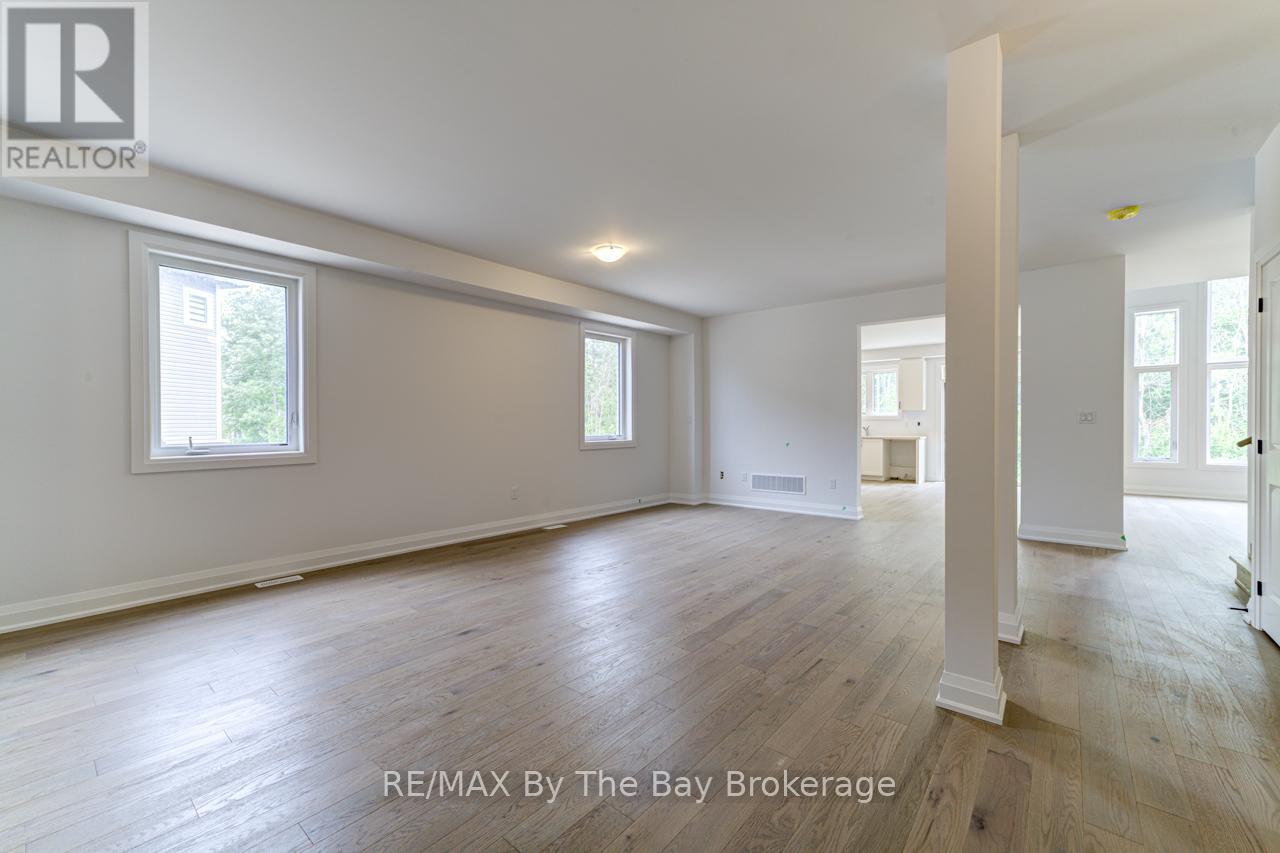 26 Amber Drive, Wasaga Beach, Ontario  L9Z 0R8 - Photo 7 - S12240588