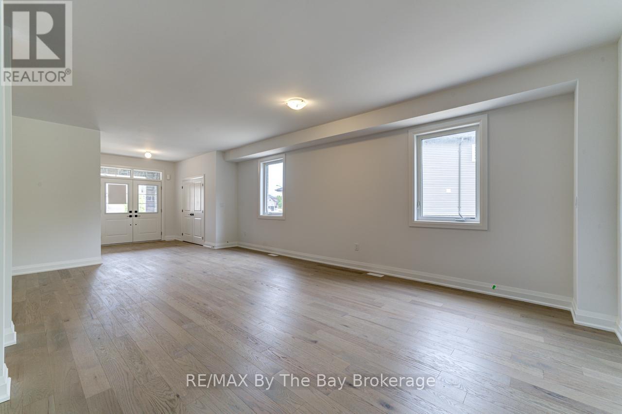 26 Amber Drive, Wasaga Beach, Ontario  L9Z 0R8 - Photo 8 - S12240588