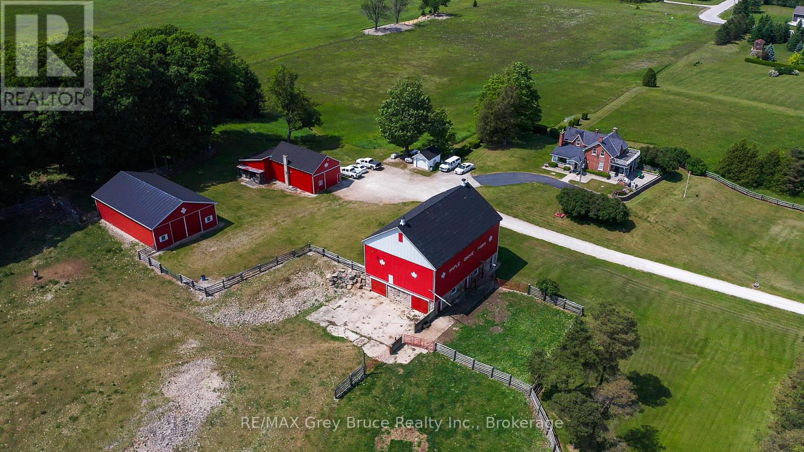 319144 Grey Road 1, Georgian Bluffs, Ontario  N4K 0G2 - Photo 36 - X12240623