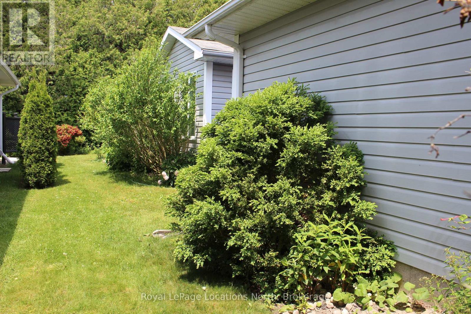 9 Pennsylvania Avenue, Wasaga Beach, Ontario  L9Z 3A8 - Photo 33 - S12240745
