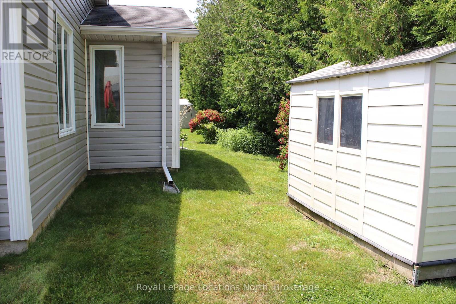 9 Pennsylvania Avenue, Wasaga Beach, Ontario  L9Z 3A8 - Photo 45 - S12240745