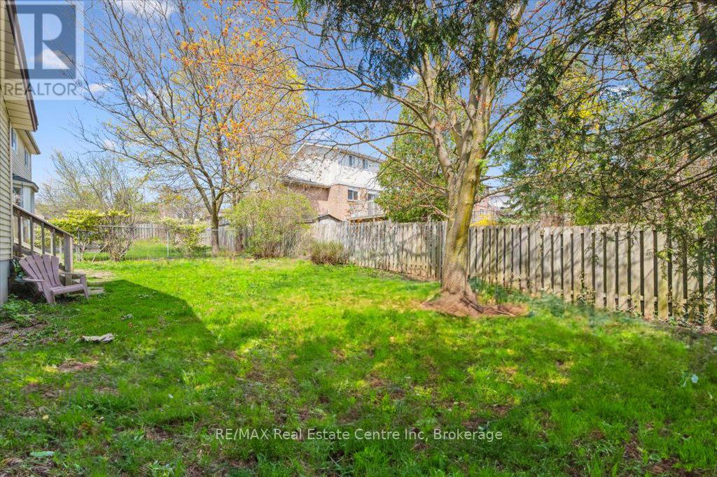 407 Ironwood Road, Guelph, Ontario  N1G 3R2 - Photo 24 - X12240704