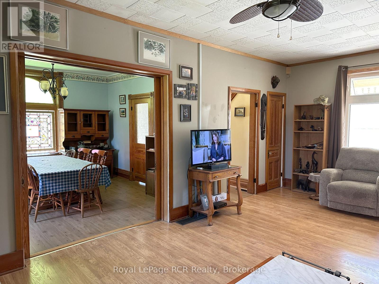 442 11th Street, Hanover, Ontario  N4N 1S7 - Photo 17 - X12240719