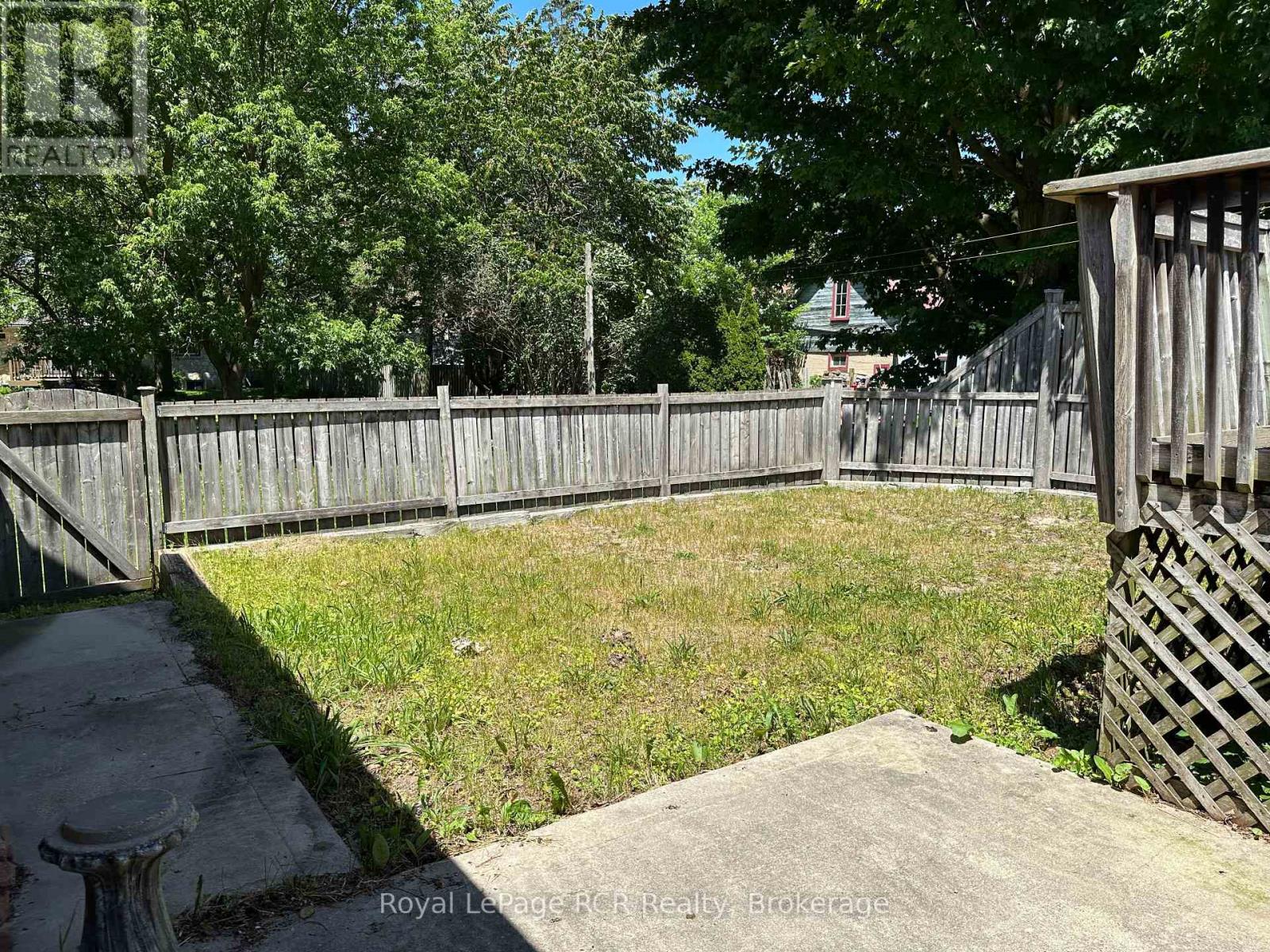 442 11th Street, Hanover, Ontario  N4N 1S7 - Photo 8 - X12240719