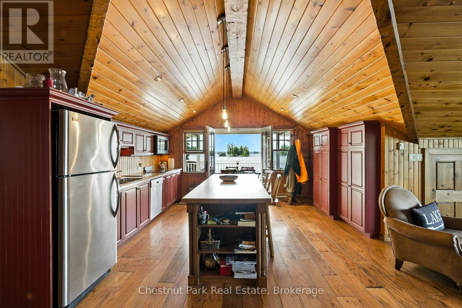 1216 Ennis Bay Road, Bracebridge, Ontario  P1L 1T8 - Photo 14 - X12240787