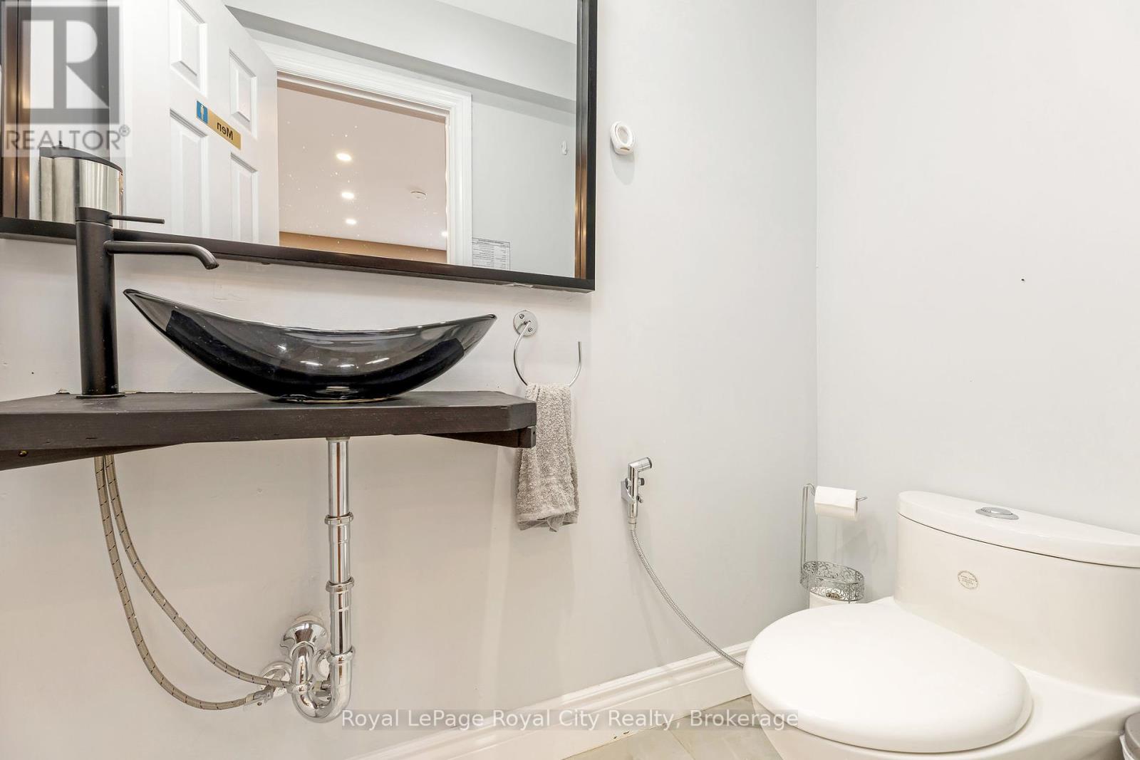 Unit B - 132 Main Street S, Guelph/eramosa, Ontario  N0B 2K0 - Photo 13 - X12240834