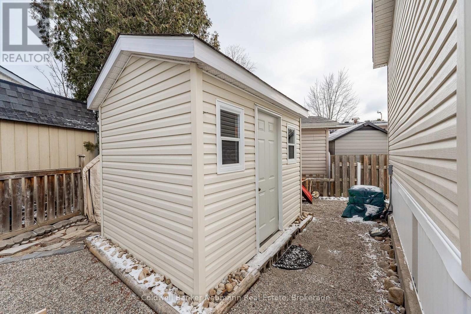 41 Cedarbush Crescent, Puslinch, Ontario  N0B 2J0 - Photo 17 - X12240844
