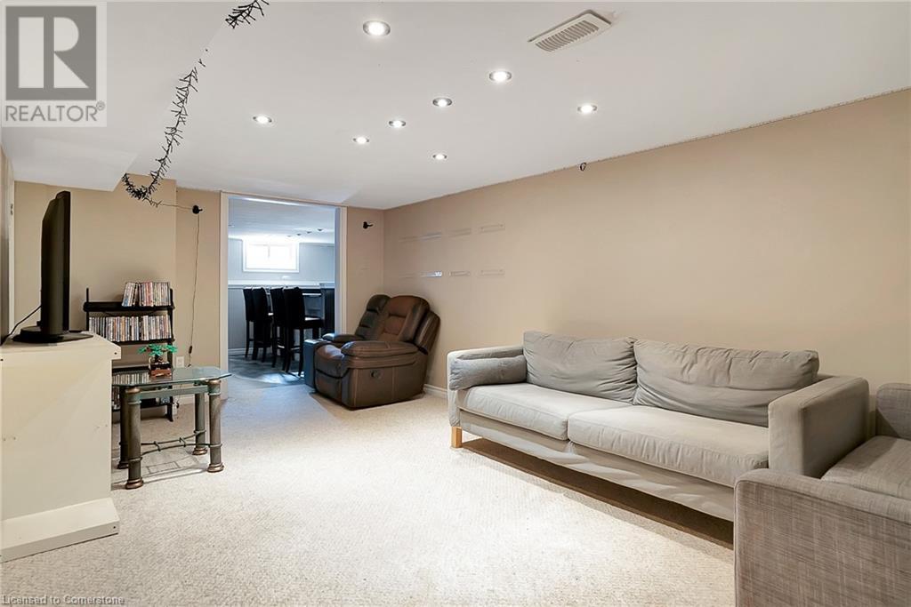 1392 Doon Village Road, Kitchener, Ontario  N2P 1A5 - Photo 15 - 40744142