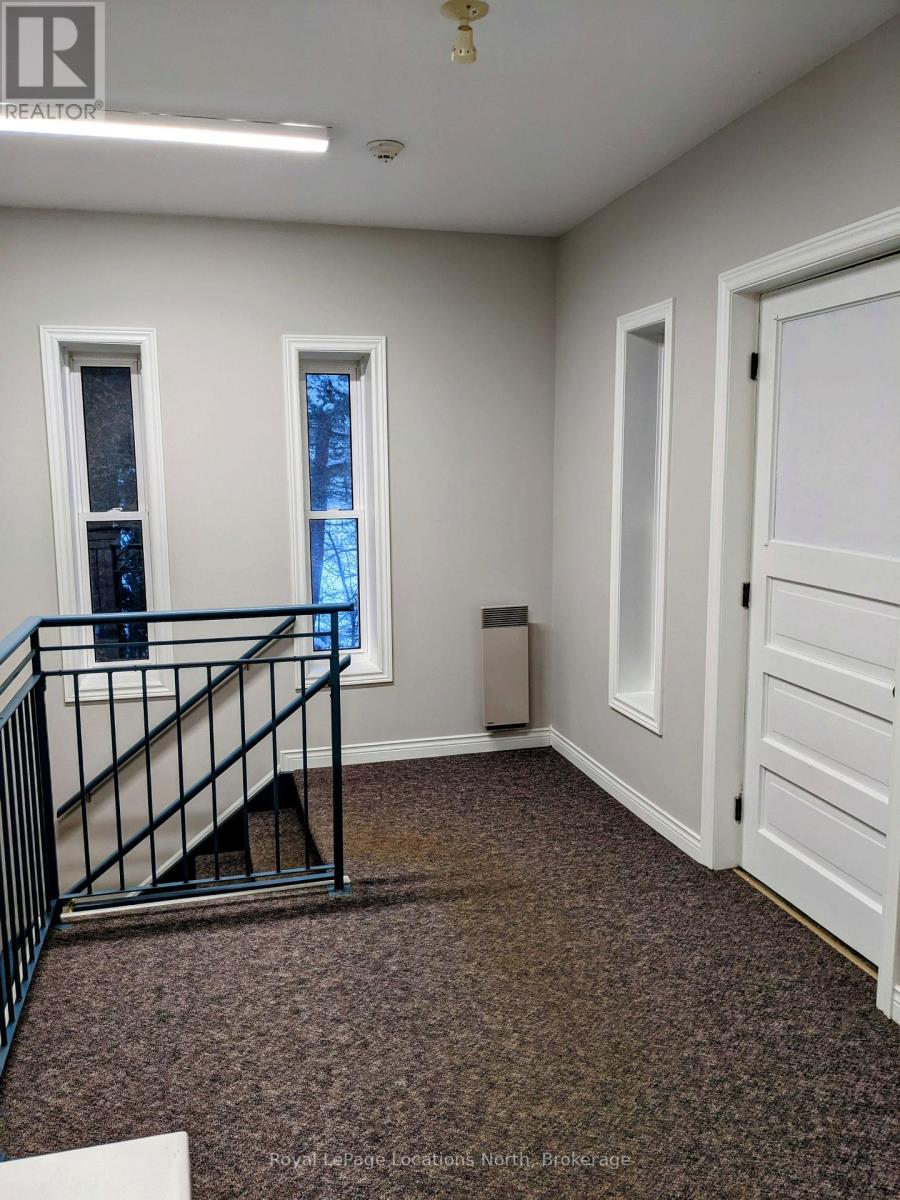 6 - 33 Louisa Street E, Blue Mountains, Ontario  N0H 2P0 - Photo 6 - X12240928