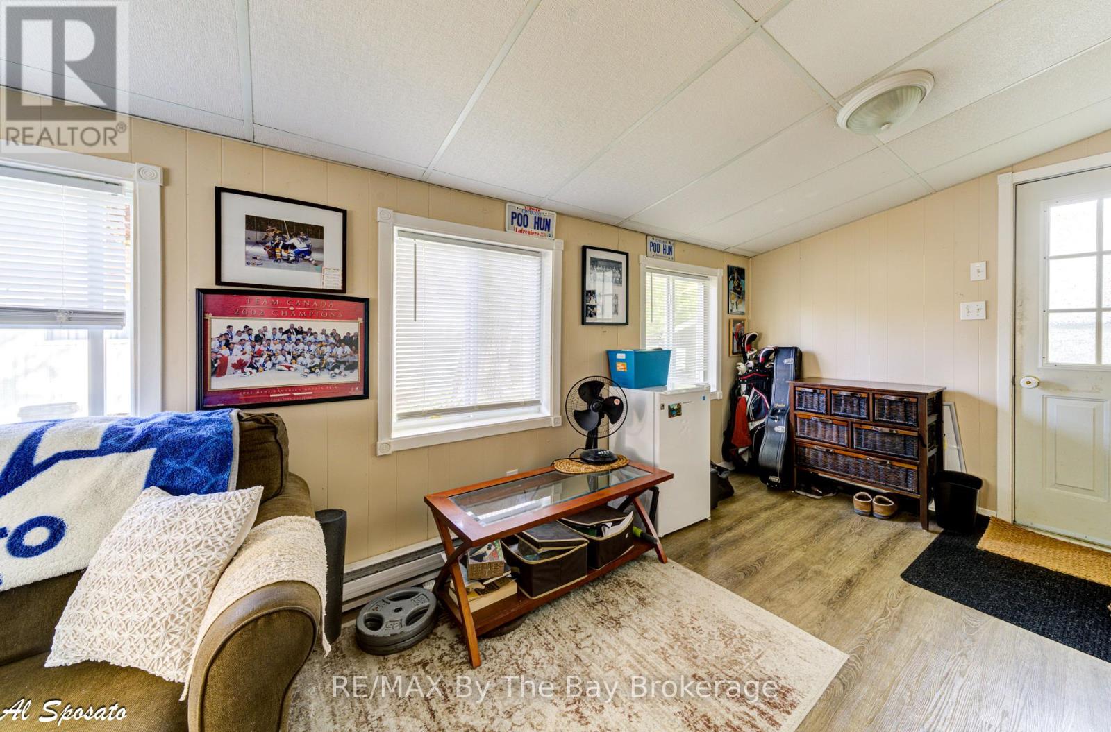 76 Georgian Glen Drive, Wasaga Beach, Ontario  L9Z 1K7 - Photo 31 - S12240980