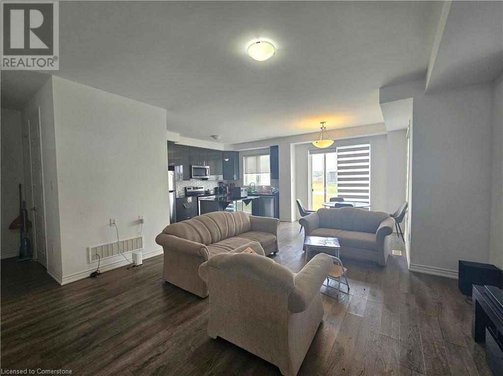 2 Saxony Street, Kitchener, Ontario  N2R 0S3 - Photo 3 - 40743595