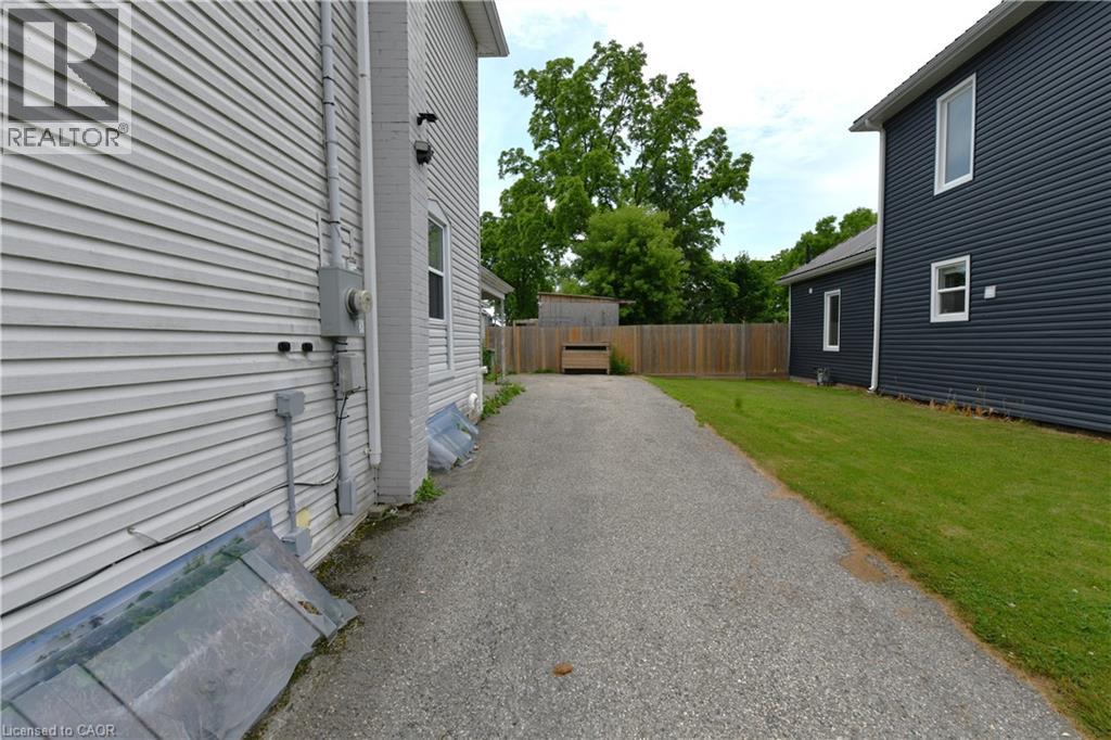 10 Meda Street, St. Thomas, Ontario  N5P 1W5 - Photo 3 - 40742855