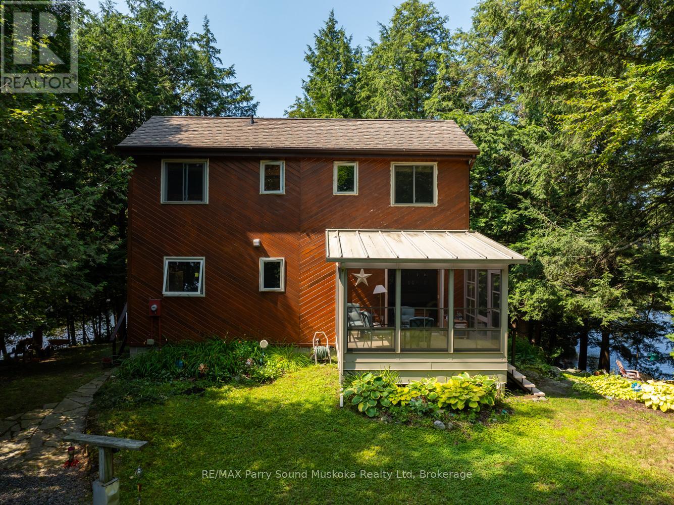 18 MEHARG DRIVE, McKellar, Ontario