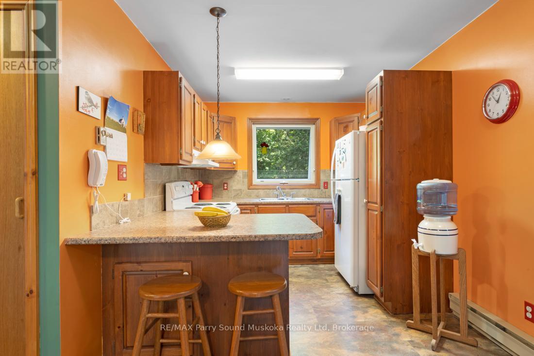 18 Meharg Drive, Mckellar, Ontario  P2A 0B5 - Photo 23 - X12240987