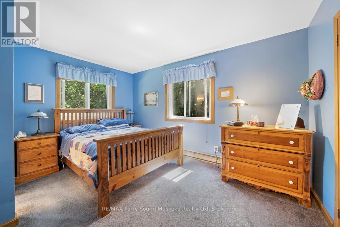 18 Meharg Drive, Mckellar, Ontario  P2A 0B5 - Photo 43 - X12240987