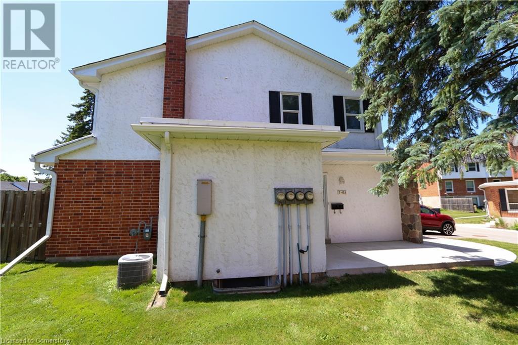 423 Keats Way Unit# 1, Waterloo, Ontario  N2L 5S7 - Photo 3 - 40744062
