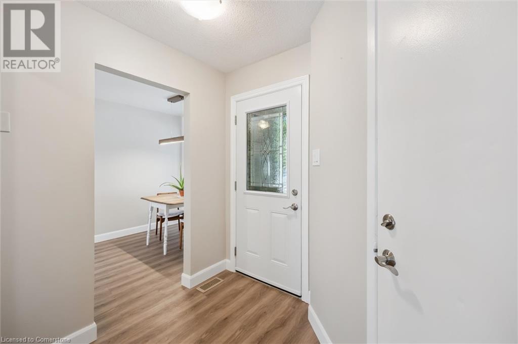 476 Kingscourt Drive Unit# 22, Waterloo, Ontario  N2K 3R3 - Photo 6 - 40743048